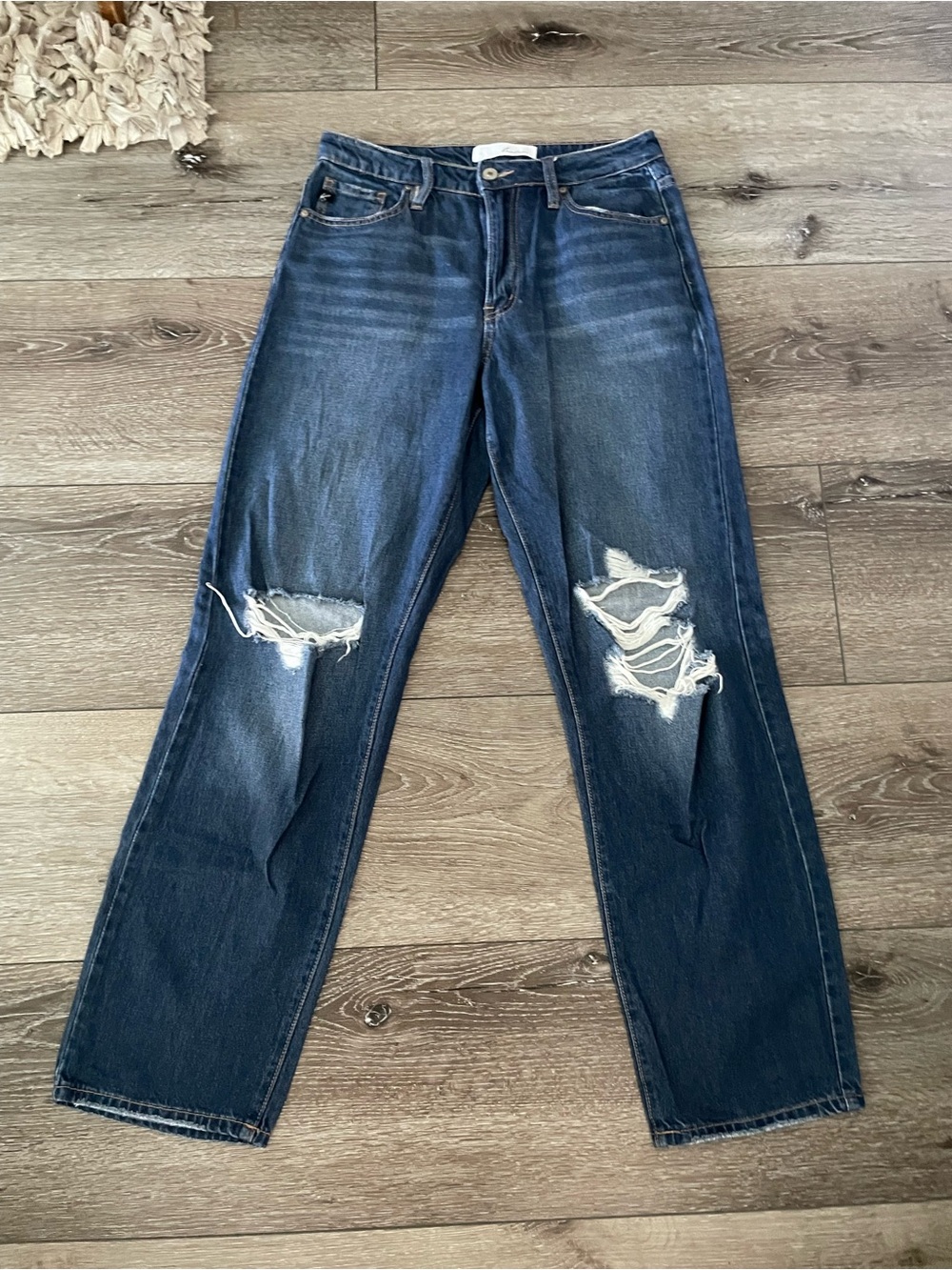 KanCan Wide Leg Distressed Jeans Size 5/26